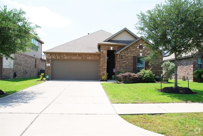 Building Photo - 8123 Cheyenne Hills Trail Rental