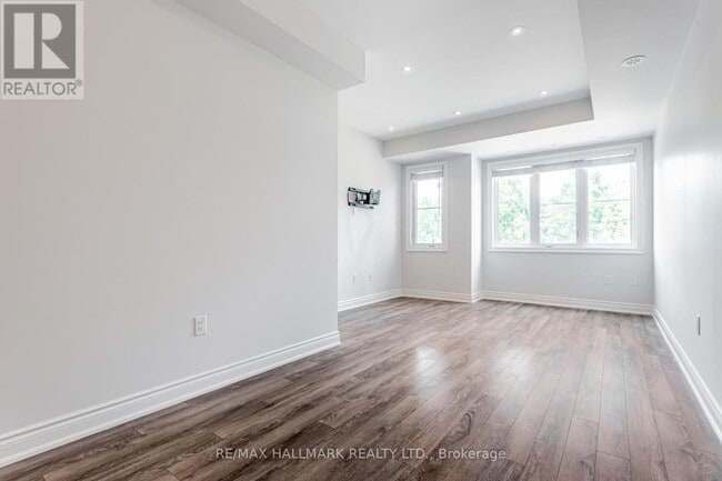 Photo - 380 Hopewell Ave