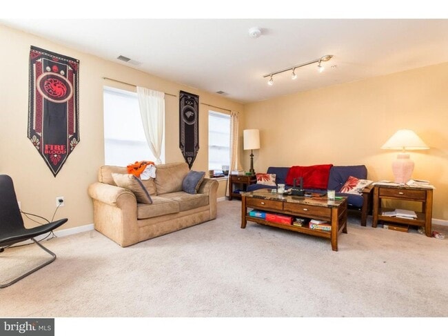 Photo - 735 Walnut St Unit 3