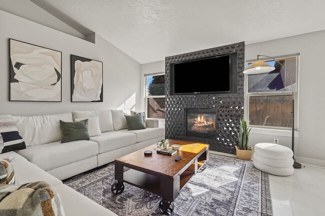 Photo - 9541 W Silverbirch St Unidad ID1250627P