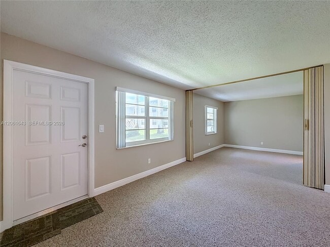 Photo - 6211 SW 37th St Unit 108