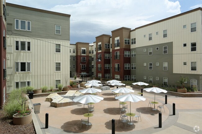 University House Denver - University House Denver