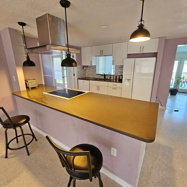 Photo - 6815 Anchor Way