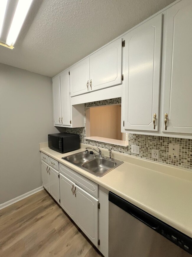 Photo - 328 Candlebrook Dr Apartment Unit 1