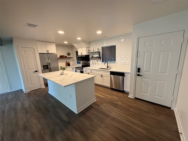 Photo - 4111 Beran Dr
