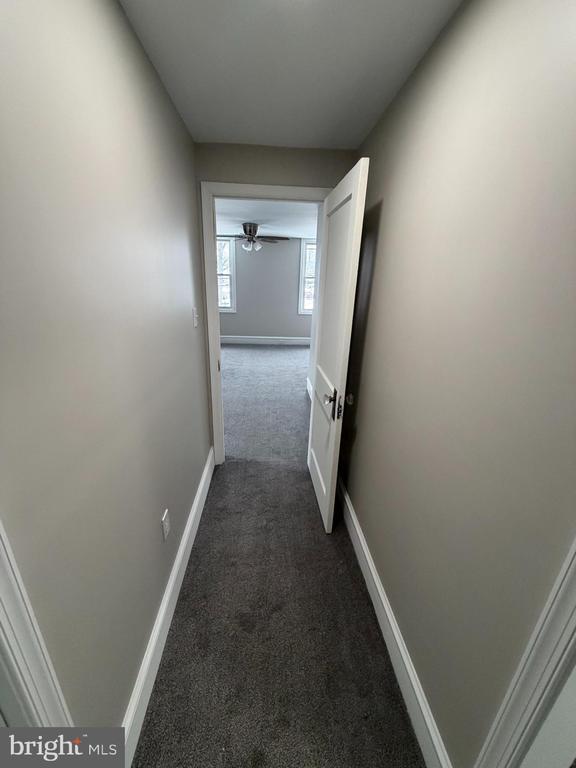 Photo - 41 W Reliance Rd