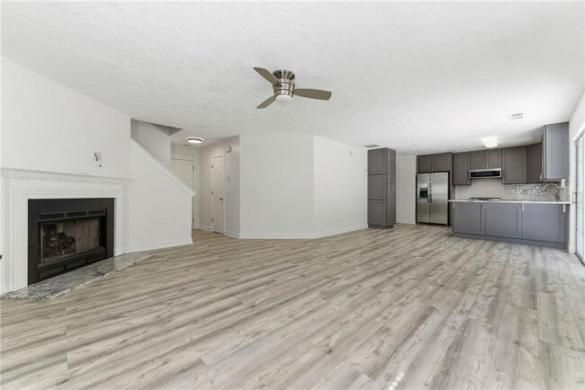 Photo - 517 Carrington Ct