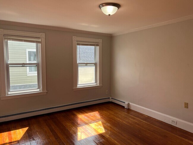 Photo - 102 Bristol Rd