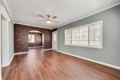 Photo - 930 Freeman St