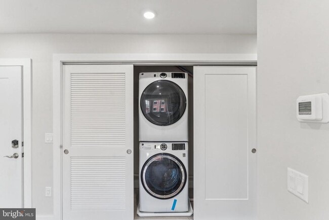 Building Photo - 1436 Parrish St