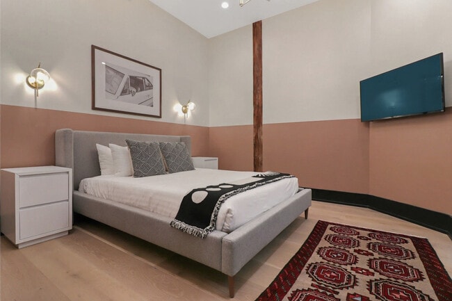 Photo - 1148 S Peters St Unidad SI ID1499075P