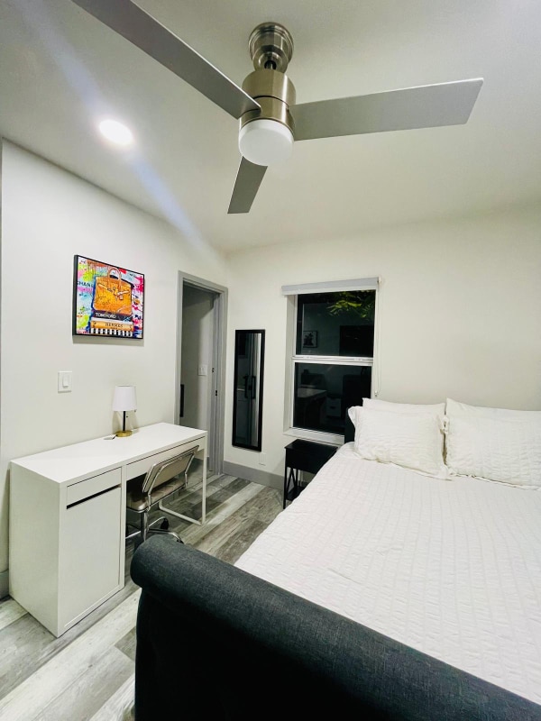 Photo - 201 NE 28th Terrace