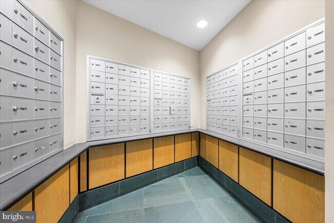 Photo - 400 Massachusetts Ave NW Unit 820