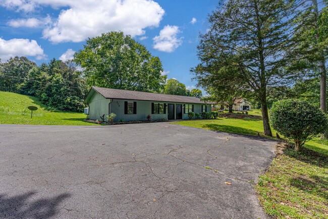 Photo - 712 Cooper Rd