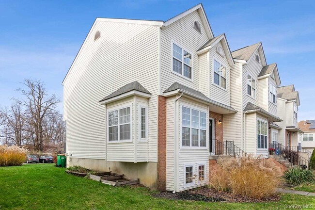 52 Schenck Ave