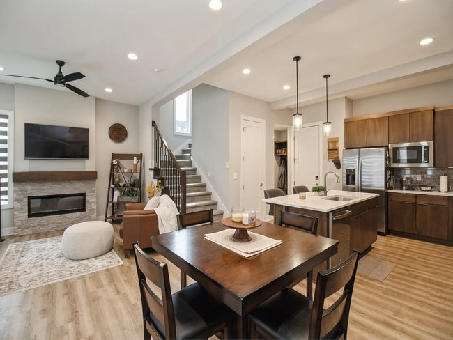 Photo - Luxurious 3-Bedroom, 2-Bathroom Townhouse ...