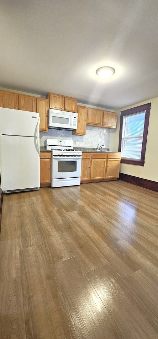 Photo - 135 N Champlain St Unit 135 North Champlain St #1