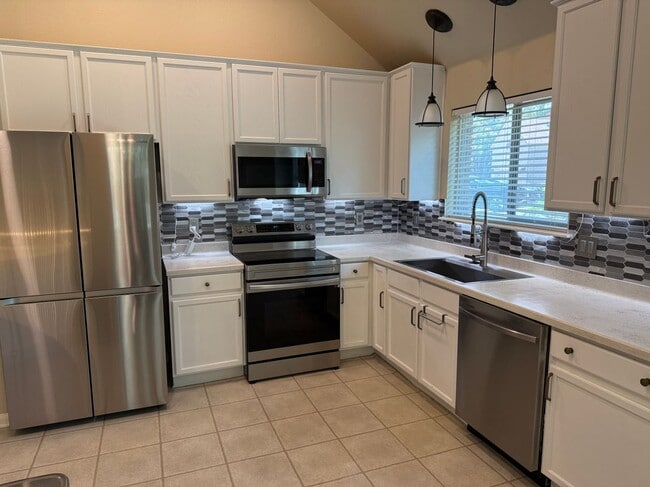 Photo - 8711 Laurel Canyon Dr