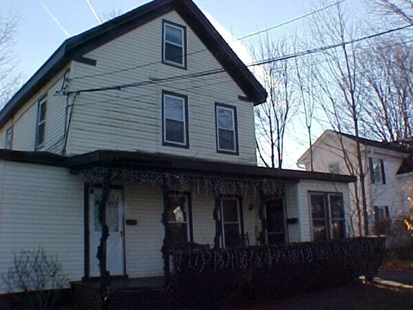 40 Central St Unit 2