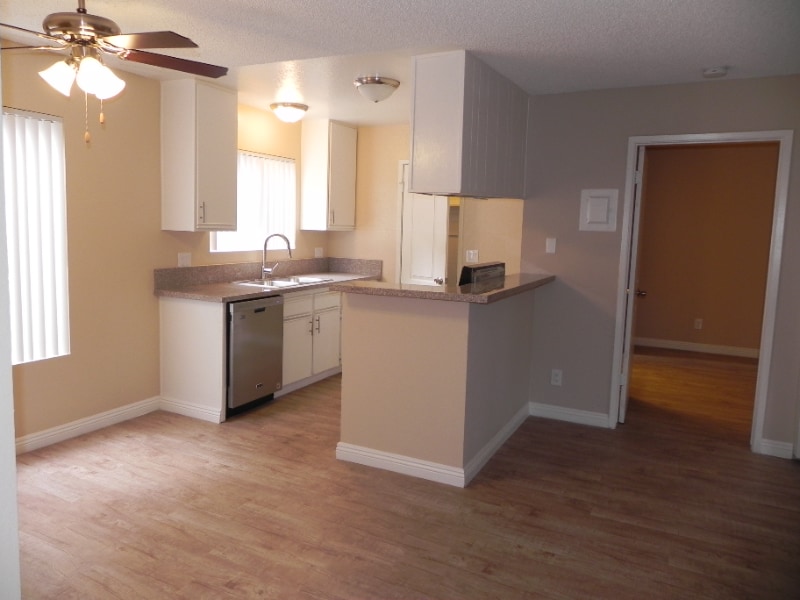 Photo - 8602 Chapman Ave
