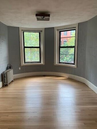 Building Photo - 30 Claflin Rd Unit 1