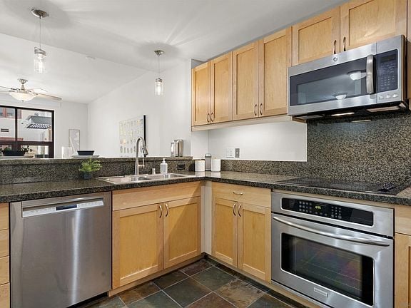 Photo - 1150 J St Unidad 33