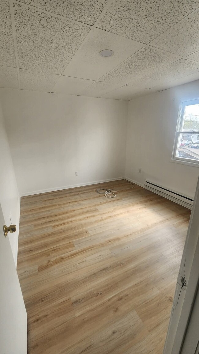 Photo - 38 W Main St Unidad Upper