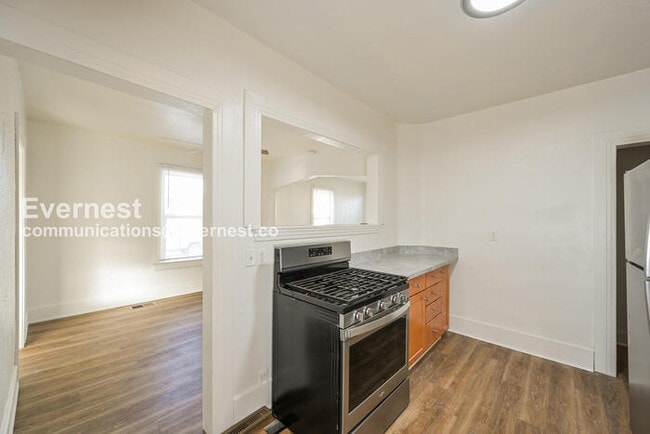 Photo - 4902 Meade St