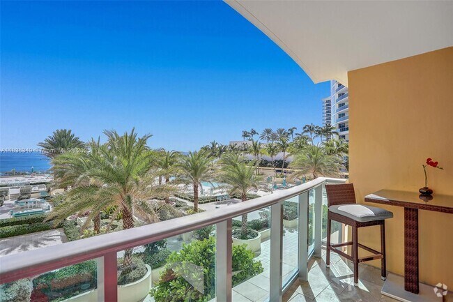 Building Photo - 2501 S Ocean Dr Unit 321 (Available Aug 19) Rental