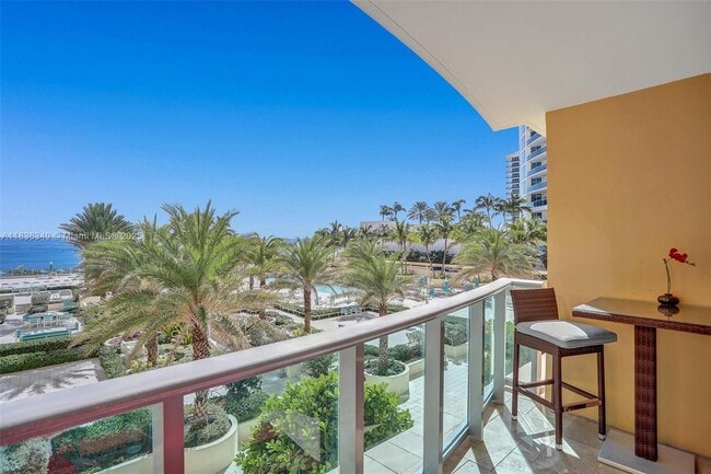 Building Photo - 2501 S Ocean Dr Unit 321 (Available Aug 19) Rental