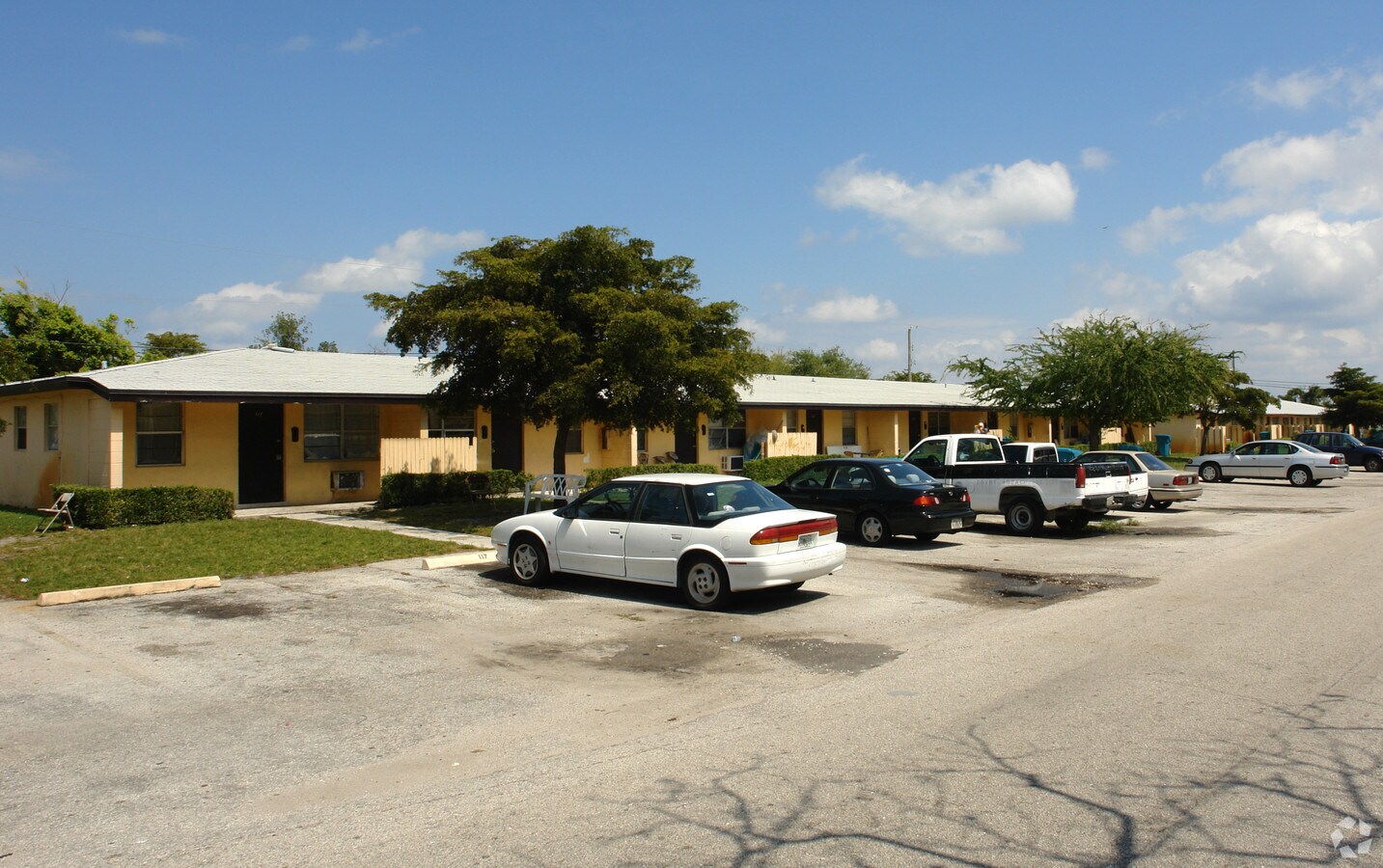 101 NE 6th Ave. - Natura Villas