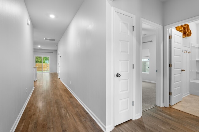 Photo - 301 Firewheel Ct