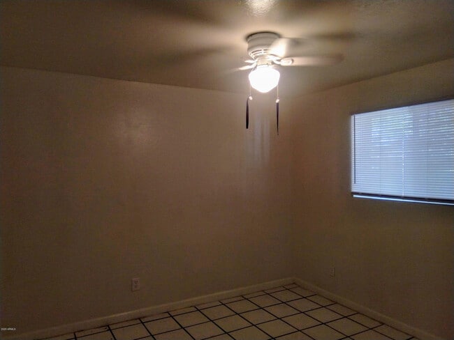 Photo - 2133 W Adams St