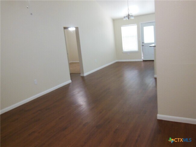 Photo - 1619 Sunspur Rd