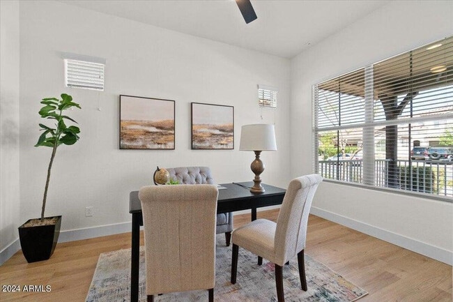 Photo - 20579 W Edgemont Ave