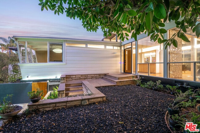 Photo - 14322 Valley Vista Blvd