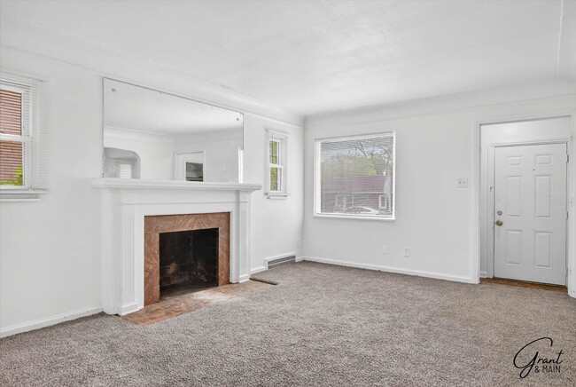 Photo - 3 bedroom bungalow - $1200