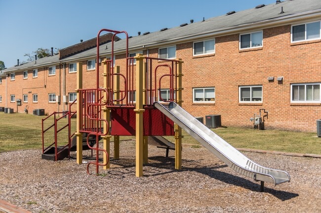 Crosswinds Apartments