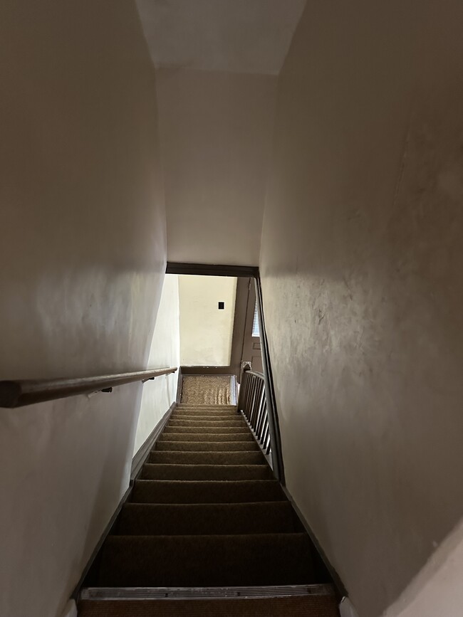 Photo - 502 E 4th St