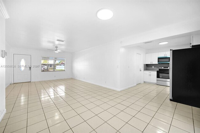 304 SW 77th Ave