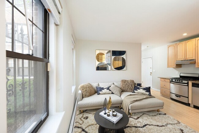 Photo - 64 Queensberry St Unidad 101