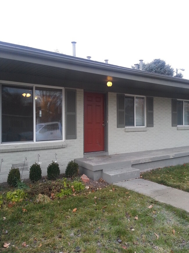 Building Photo - 408-410 E. Granite Ave. Unit 408