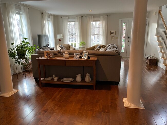 Photo - 12 Stannard Dr