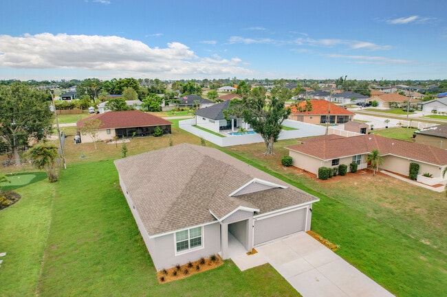 Photo - 736 SW 5th St