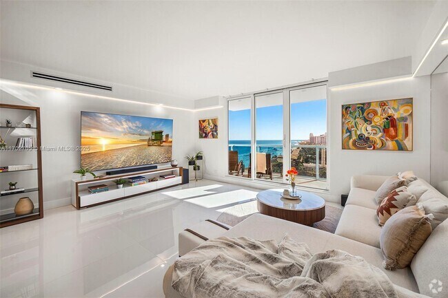 Building Photo - 2301 Collins Ave Unit 1209 Rental