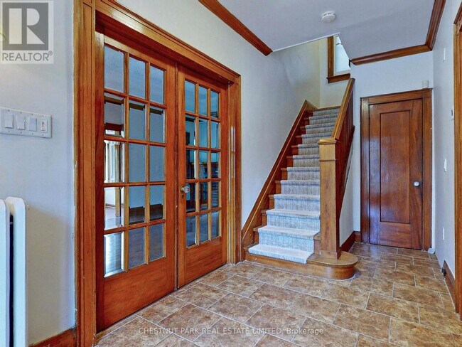 Photo - 114 Colin Ave