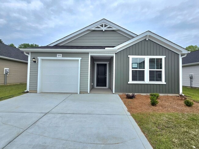 Building Photo - For Rent - Coastal Living Near Sunset Beach!