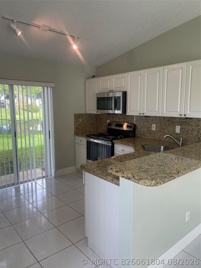 Photo - 1810 SW 114th Ter