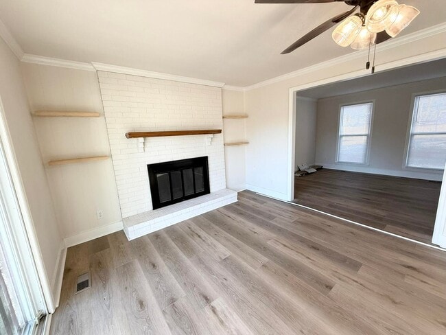 Photo - 140 Stone Mill Dr