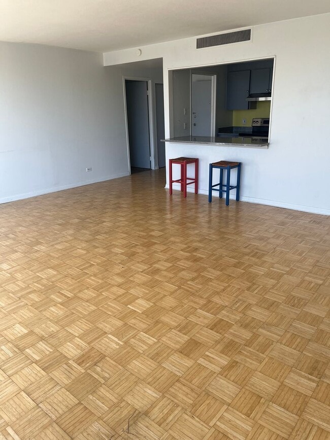 Photo - Downtown 1 Bedroom Condo Unit Park Plaza